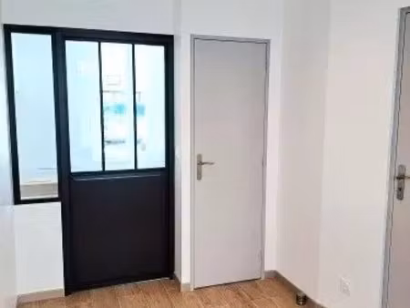 bureau commercial