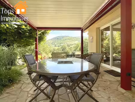 maison 3 chambres  pleine de charme  rénovée  avec superbe vue