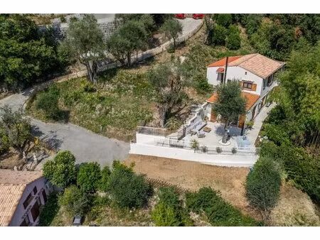 escarene : bien rare sur le secteur ! propriété de charme avec maison individuelle 4 pièce