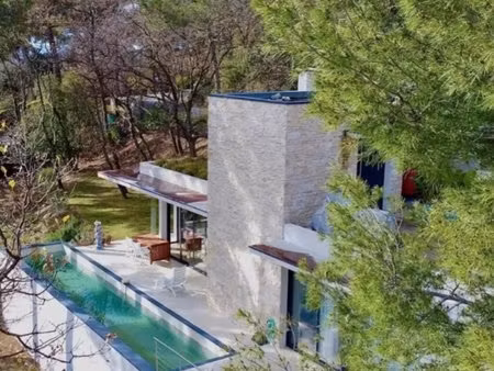 tourettes-sur-loup - villa 4 pièces avec piscine vue mer
