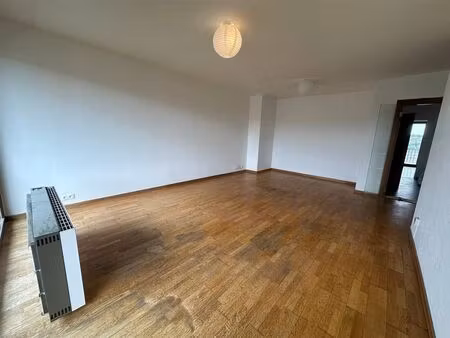 appartement à louer à rue émile maufort 30 charleroi (vbe37468)