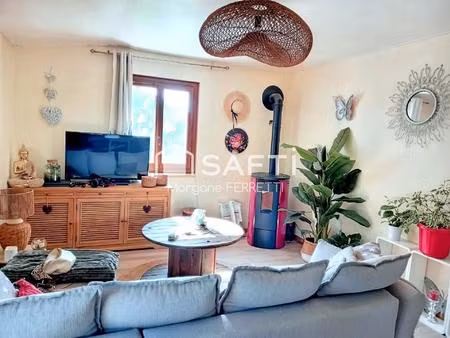 maison de 83 m² avec grand garage de 83 m² sur une grande parcelle