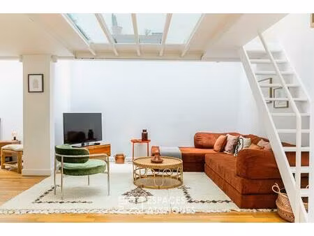 loft contemporain baigné de lumière