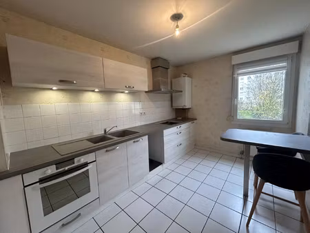 location appartement 3 pièces 72 m² à reims (51100)
