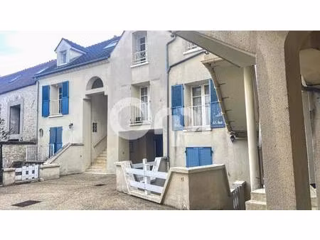 appartement studio avec terrasse privative et parking à vendre