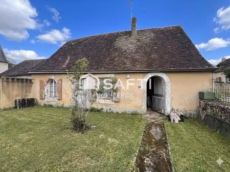 maison de bourg  située à fontenay-sur-vègre (72350)