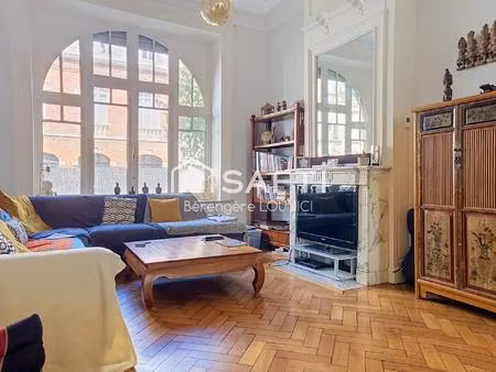 maison bourgeoise style art nouveau de 181m² -jardin et cave- secteur prisé-