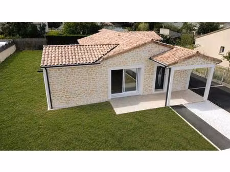 maison neuve plain pied de 113 m2 à st sauvant   3 chambres   terrain de 741 m2   garage
