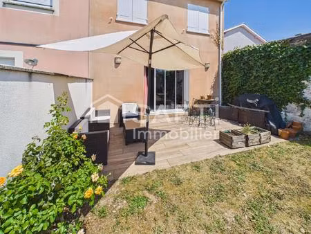 très jolie maison ou il fait bon vivre