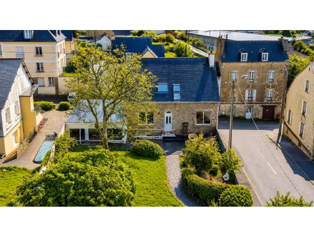 maison de caractère en pierre - 183 m² - hyper centre de pontivy