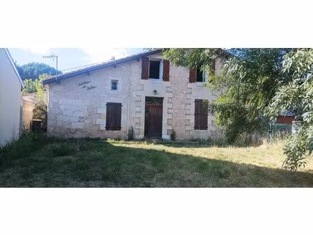 charmant pavillon dans le hameau le breuil