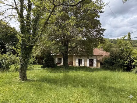domaine des clauselais  maison familiale avec jardin privatif dans un environnement privil