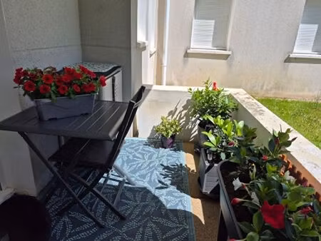 à louer appartement t2 en rez-de-chaussée avec terrasse à blain