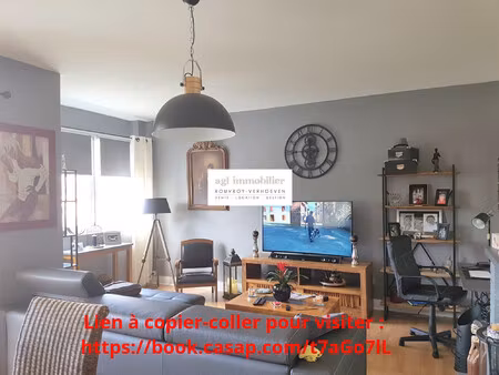 dunkerque centre  bel appartement f2 avec beau séjour  balcon.
