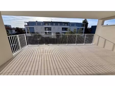 superbe duplex loft dernier étage triple expo / terrasse 30m2