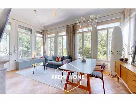 t3 renove avec jardin et piscine bastide remarquable a la ci