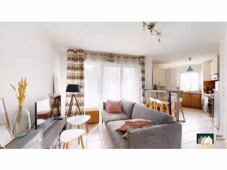 appartement 2 pièces coup de coeur avec loggia et parking - mai