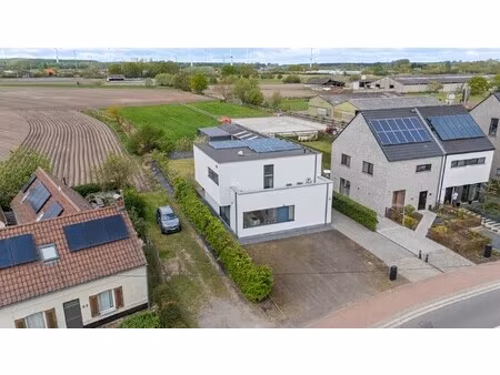 exclusief & duurzaam wonen: luxe woning sint-kruis-winkel