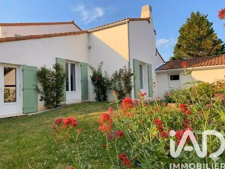 maison traditionnelle à médis (17600)