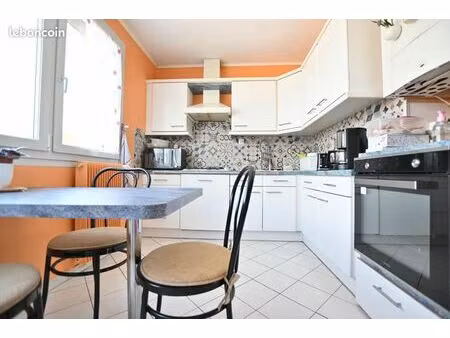 appartement 3 pièces 79 m²