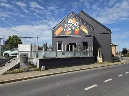 wsb-immo:un immeuble commercial avec logement offrant de nom