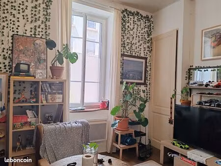 appartement t1 bis