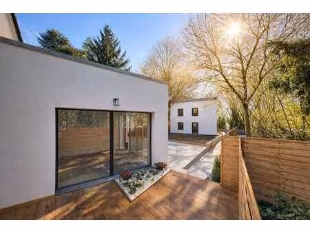 bungalow 2ch + studio 1ch. avec terrasses & jardins (maison
