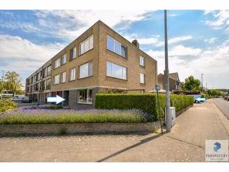 groot gelijkvloers hoekappartement (136 m²) met 3 slaapka...