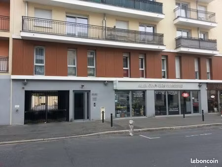 place de parking sous-sol - résidence sécurisée