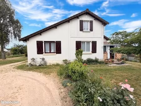 maison 4 pièces 97 m²