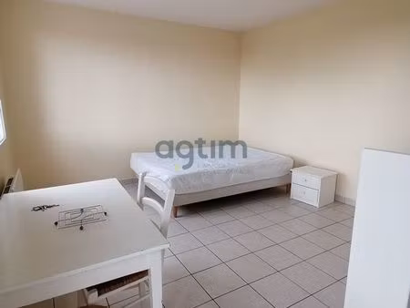 studio 1 pièce 22 m²