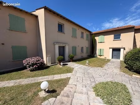 appartement 3 pièces 81 m²