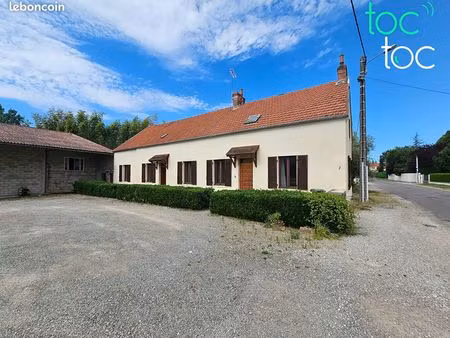 maison 8 pièces 250 m²