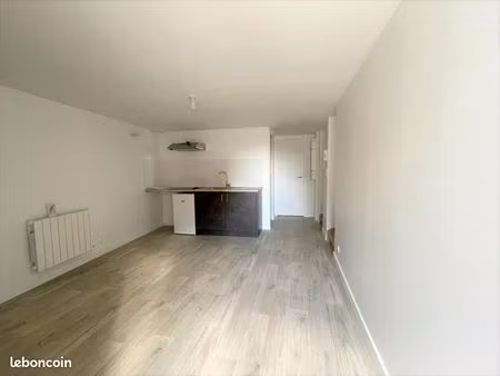 appartement 3 pièces 41 m²