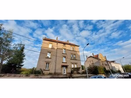 appartement 4 pièces 94 m²