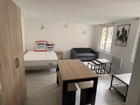 studio 1 pièce 24 m²