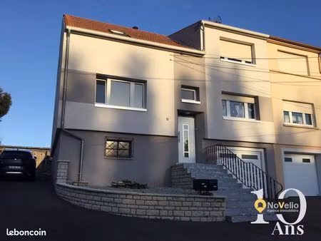 appartement 3 pièces 81 m²