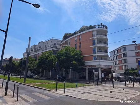 beau t3 immeuble de standing