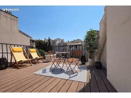 t3 lumineux avec grande terrasse sans vis à vis – centre de marseille (réformés)