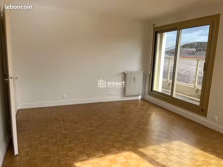 appartement 3 pièces 68m² à louer 2070 - paris 75016