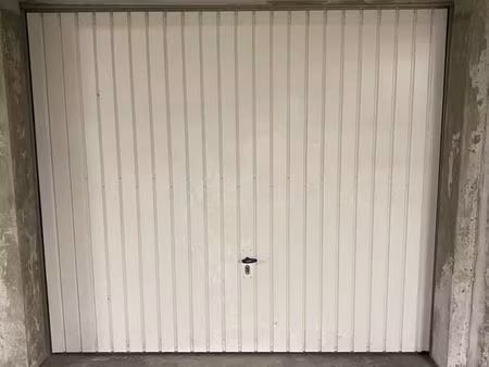 parking/box 13 m² annemasse