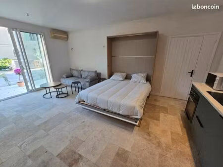 studio avec terrasse – bail étudiant – avignon quartier saint ruf