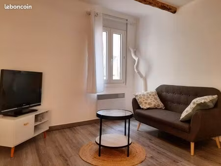 location t1 meublé 30m2 lumineux et calme centre barjols