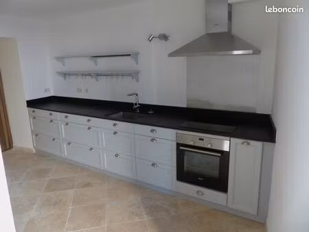 appartement rénové libre de suite