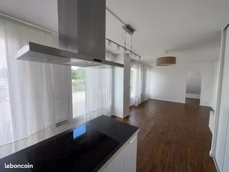 appartement t3 avec grandes terrasses + 2 places parking sous-sol à limeil-brévannes