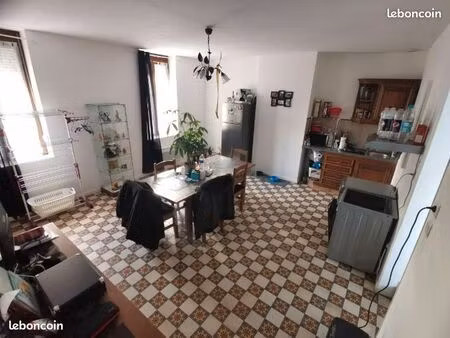 logement dans ensemble locatif de 4 logements