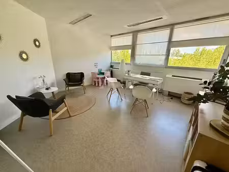 location locaux professionnels 0 pièces 18.7 m² à labège (31670)  560 €
