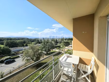 exclusivité – idéal investisseur ou premier achat – t2 à biot