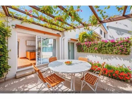 la ciotat fardeloup – maison avec jardin privatif   parking et dépendances