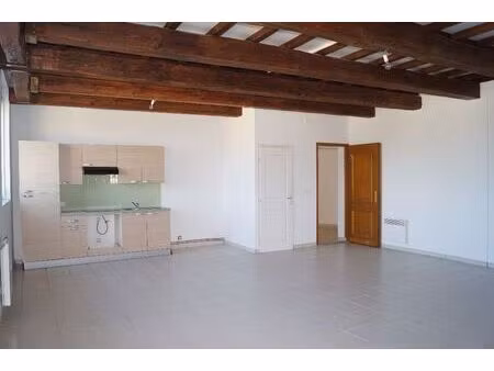 appartement cheval blanc 3 pièce(s) 76 m2